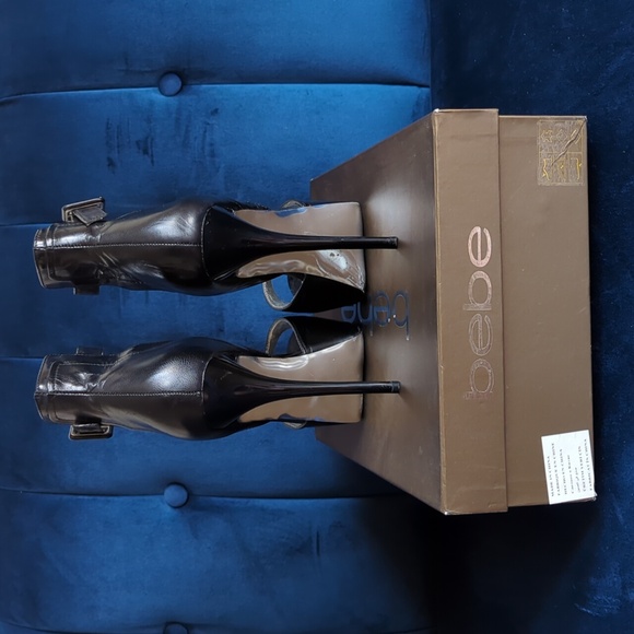 bebe “Lucie” Black Leather Peep Toe Sandals,Size 7 - Picture 3 of 6